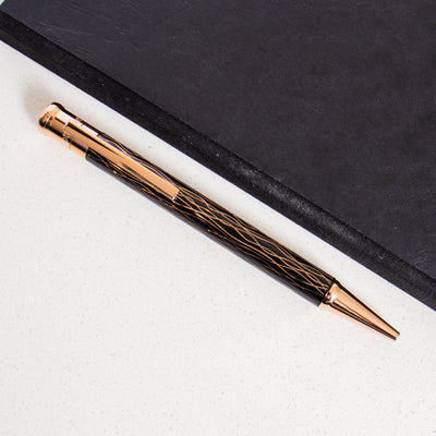 Otto Hutt Design 04 Black Rose Wave Ballpoint Pen