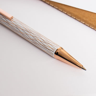 Otto Hutt Design 04 White Rose Wave Mechanical Pencil