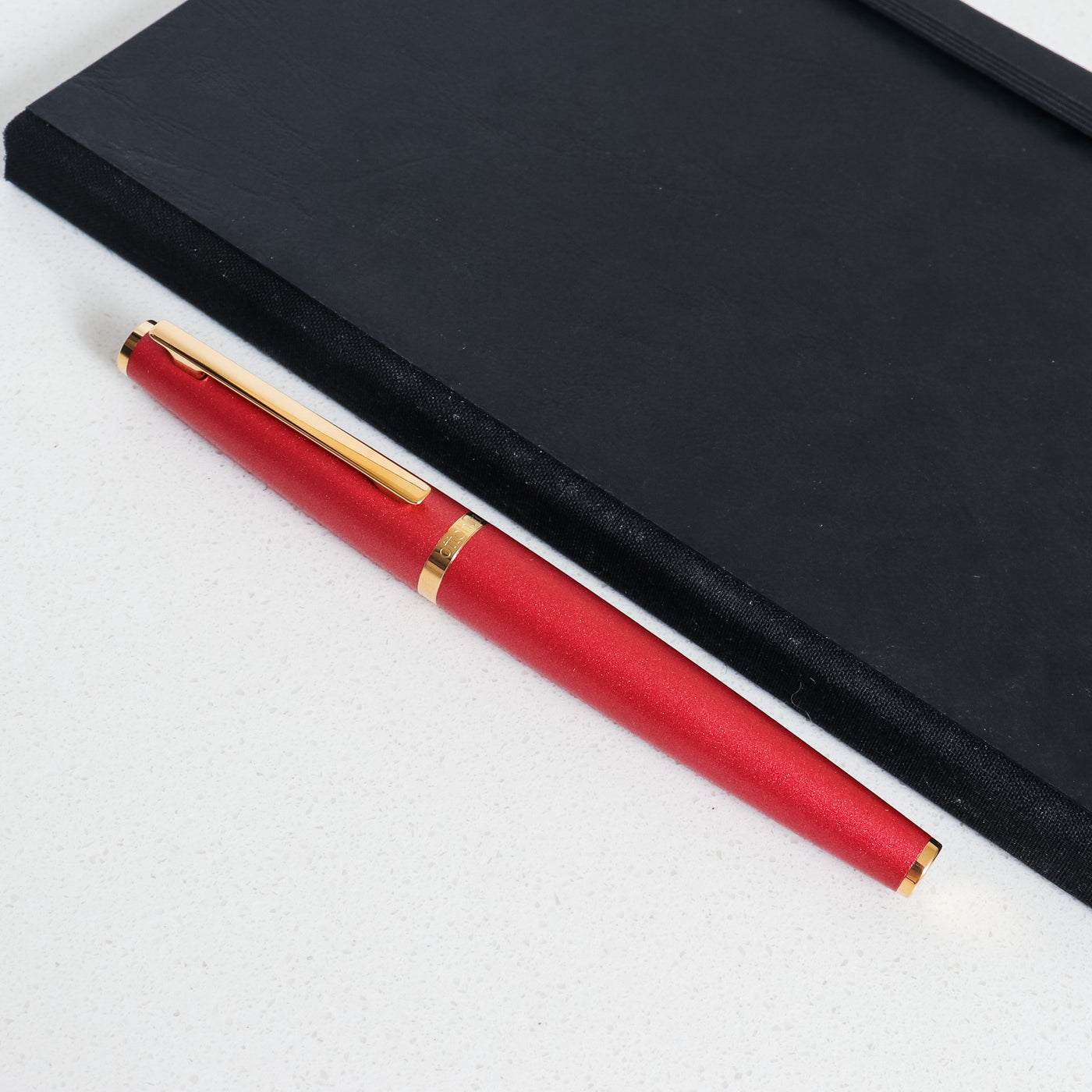 Otto Hutt Design 06 Ruby Red Fountain Pen