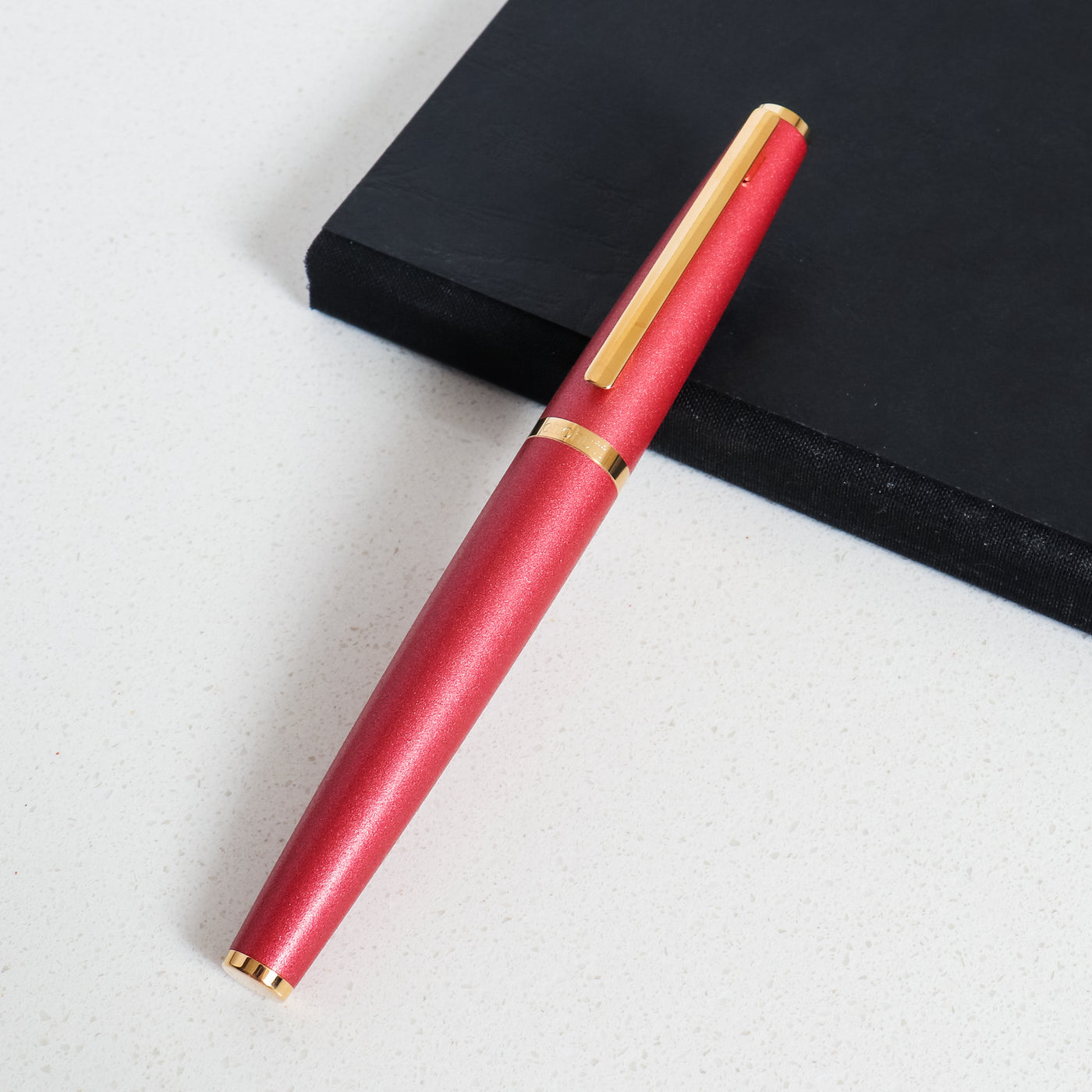 Otto Hutt Design 06 Ruby Red Fountain Pen