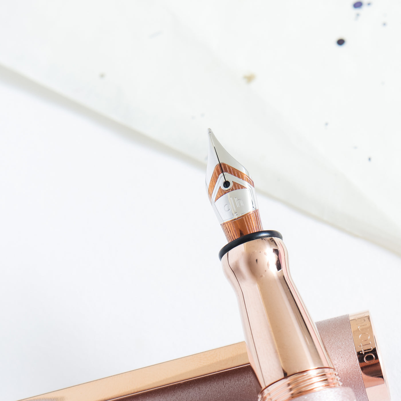 Otto Hutt Design 06 Seashell Pink Fountain Pen