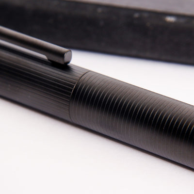 Otto Hutt Design 08 PVD All Black Fountain Pen Cap Details