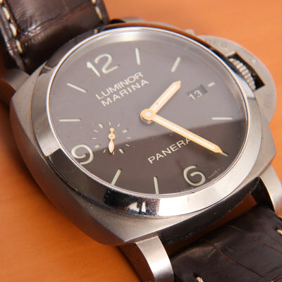 Panerai-Luminor-Marina-1950-PAM1351-Watch-Face