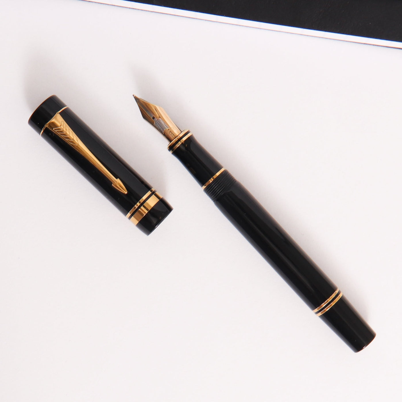 Parker Duofold Centennial Black & Gold Fountain Pen Shiny Black