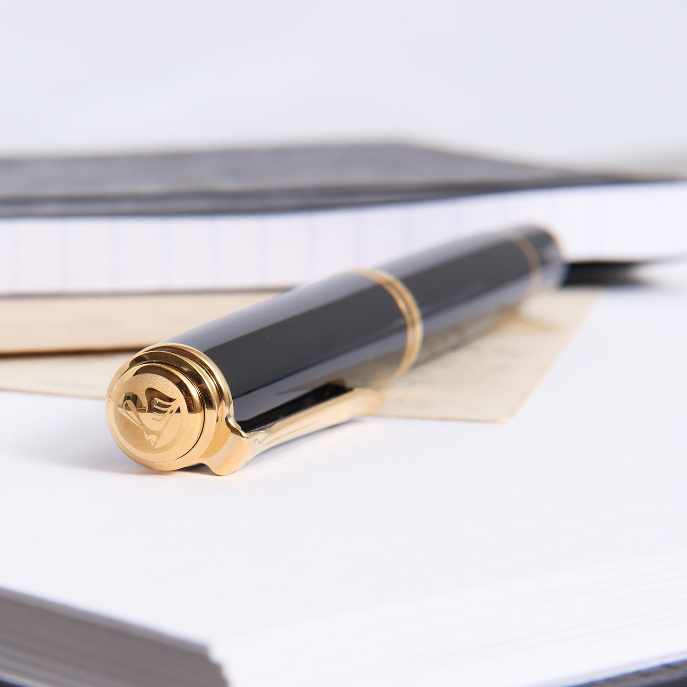 Pelikan M1000 Black & Gold Fountain Pen Cap