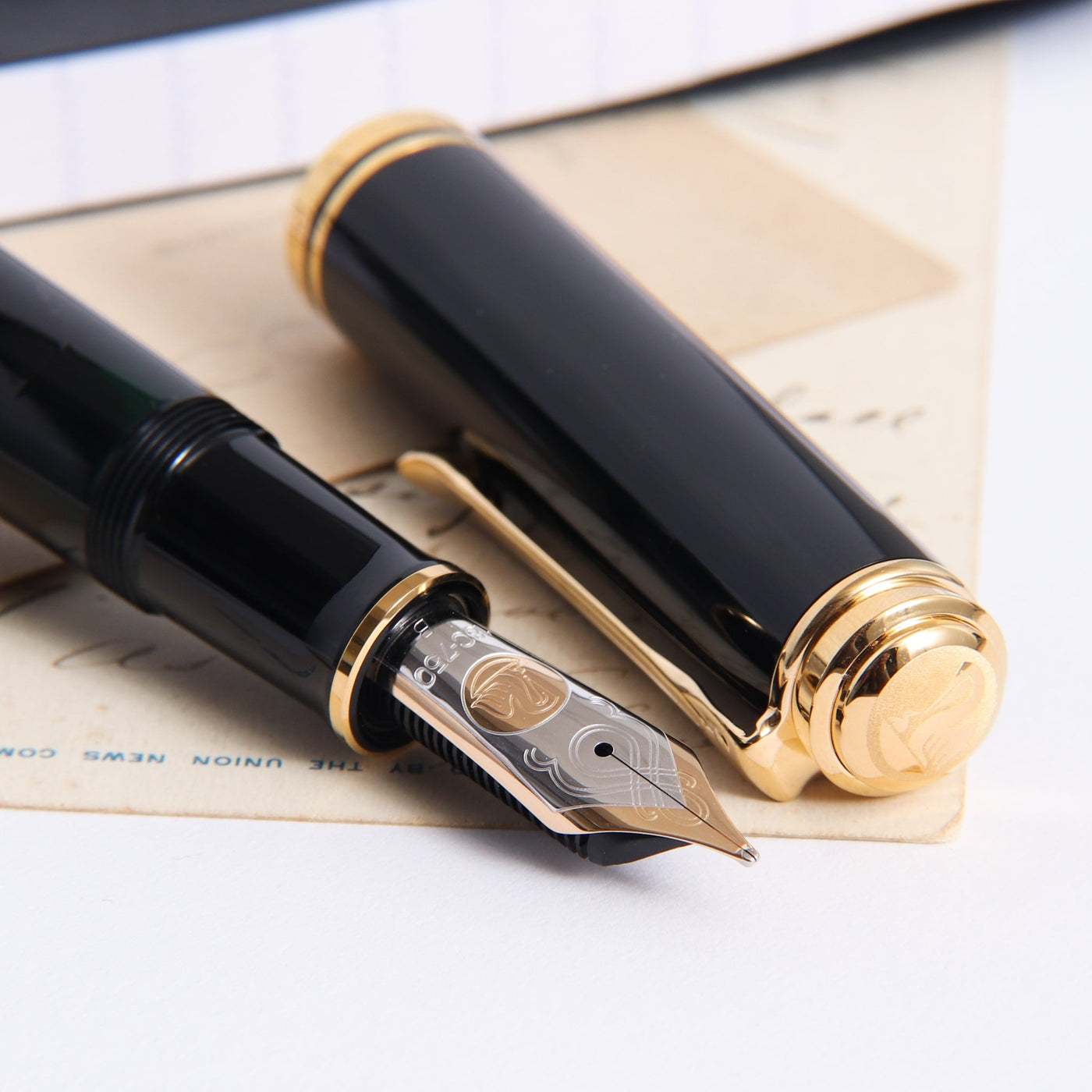 Pelikan M1000 Black & Gold Fountain Pen Nib Details
