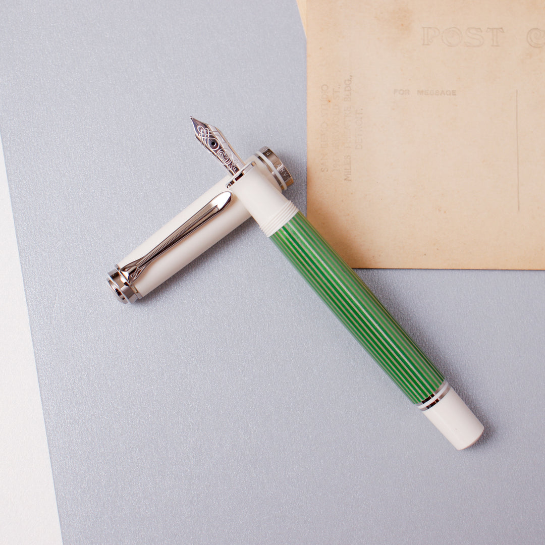 筆記具 Pelikan NewClassic P381 vintara green Pelikan New Classic P381 Fountain Pen - Green Marble, Gold