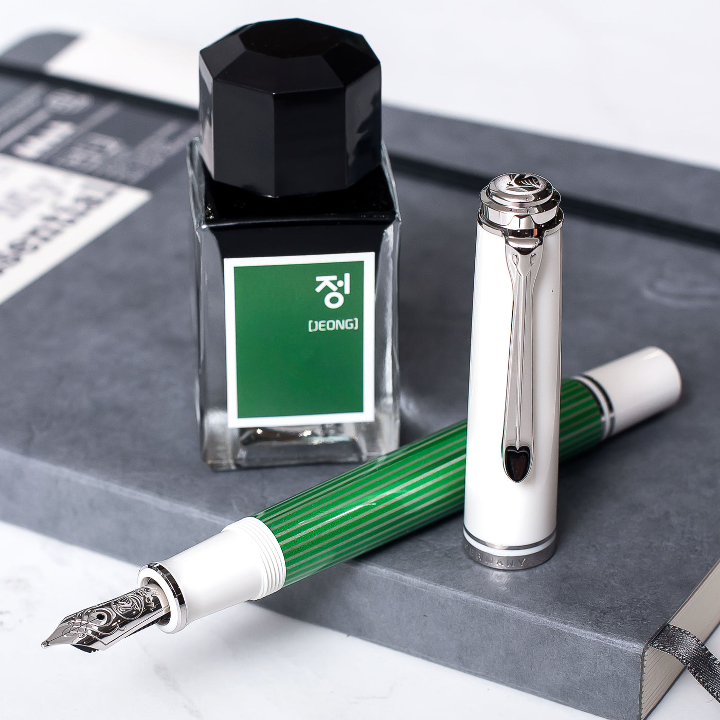 Pelikan M605 Green White Special Edition Fountain Pen