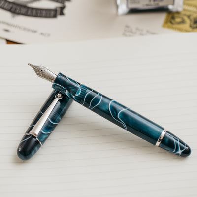 Penlux Masterpiece Grande Blue Swirl Fountain Pen