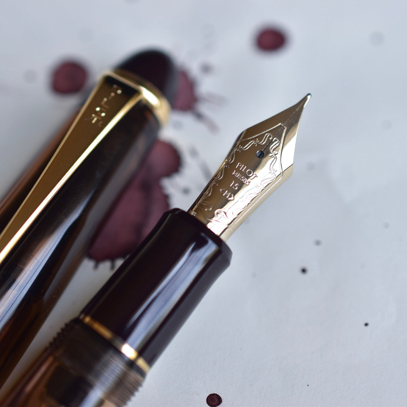 Amber Pilot Custom 823 Pen - Available In Fine, Medium and Broad Nibs