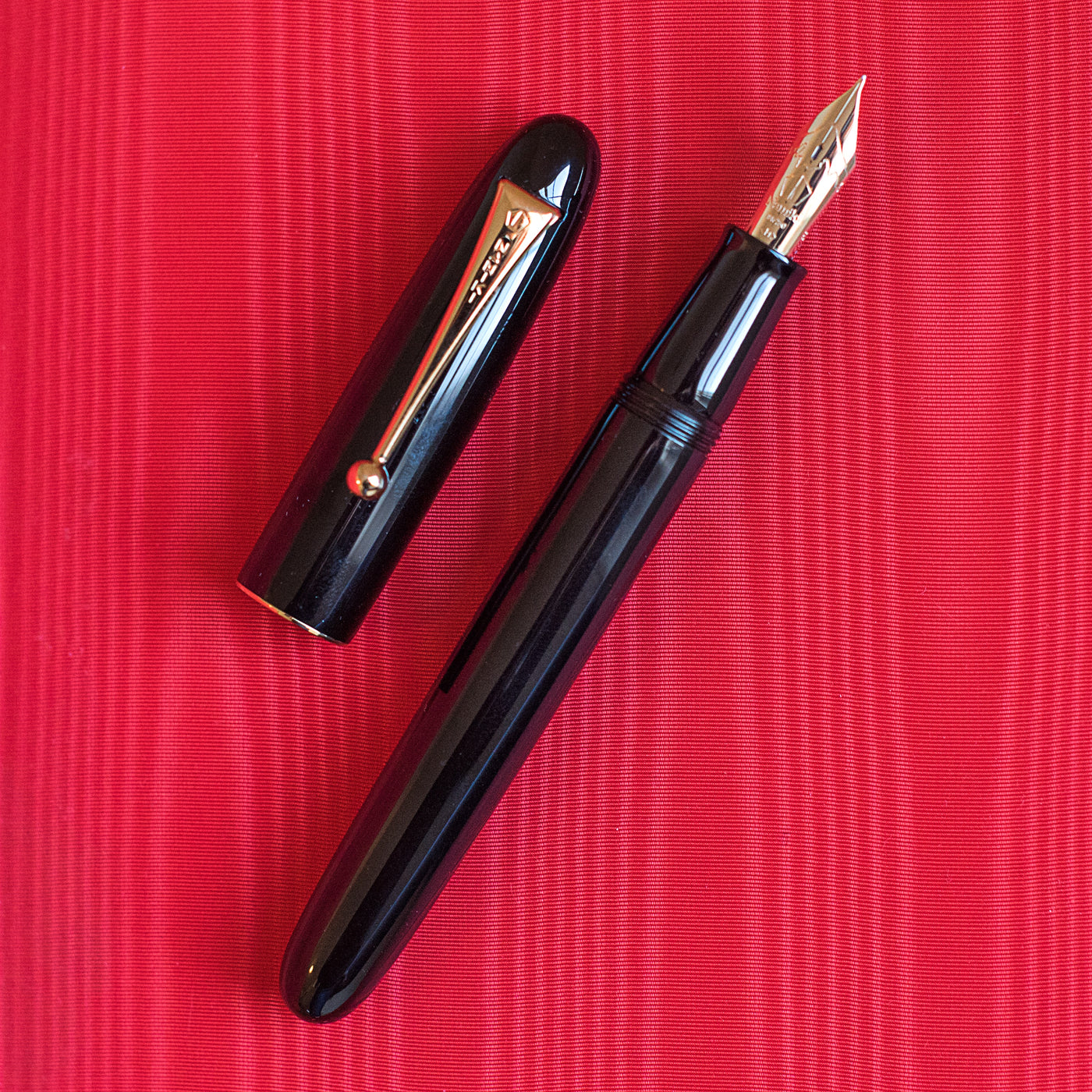 Namiki Yukari Royale Collection Black Urushi Lacquer Fountain Pen 18k Nib-Namiki-Truphae
