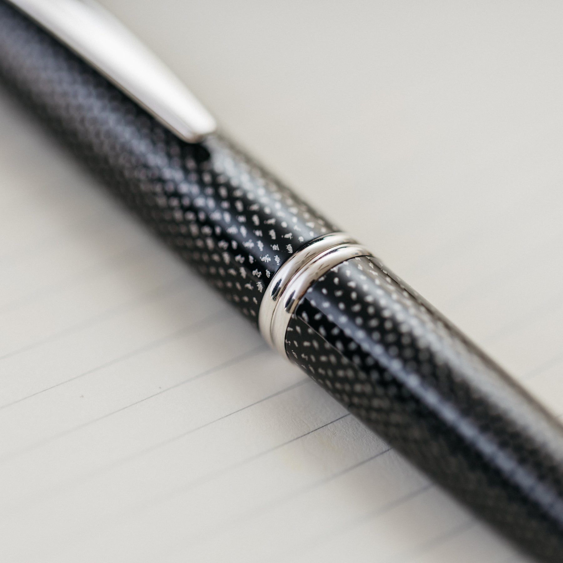 Pilot Vanishing Point Black Carbonesque Fountain Pen - Medium