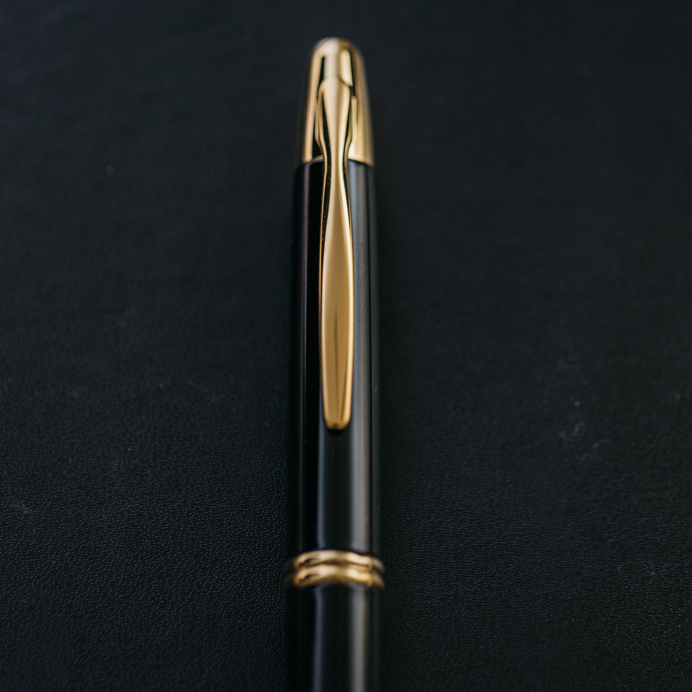 Pilot Vanishing Point Black / Gold Fountain Pen Fine