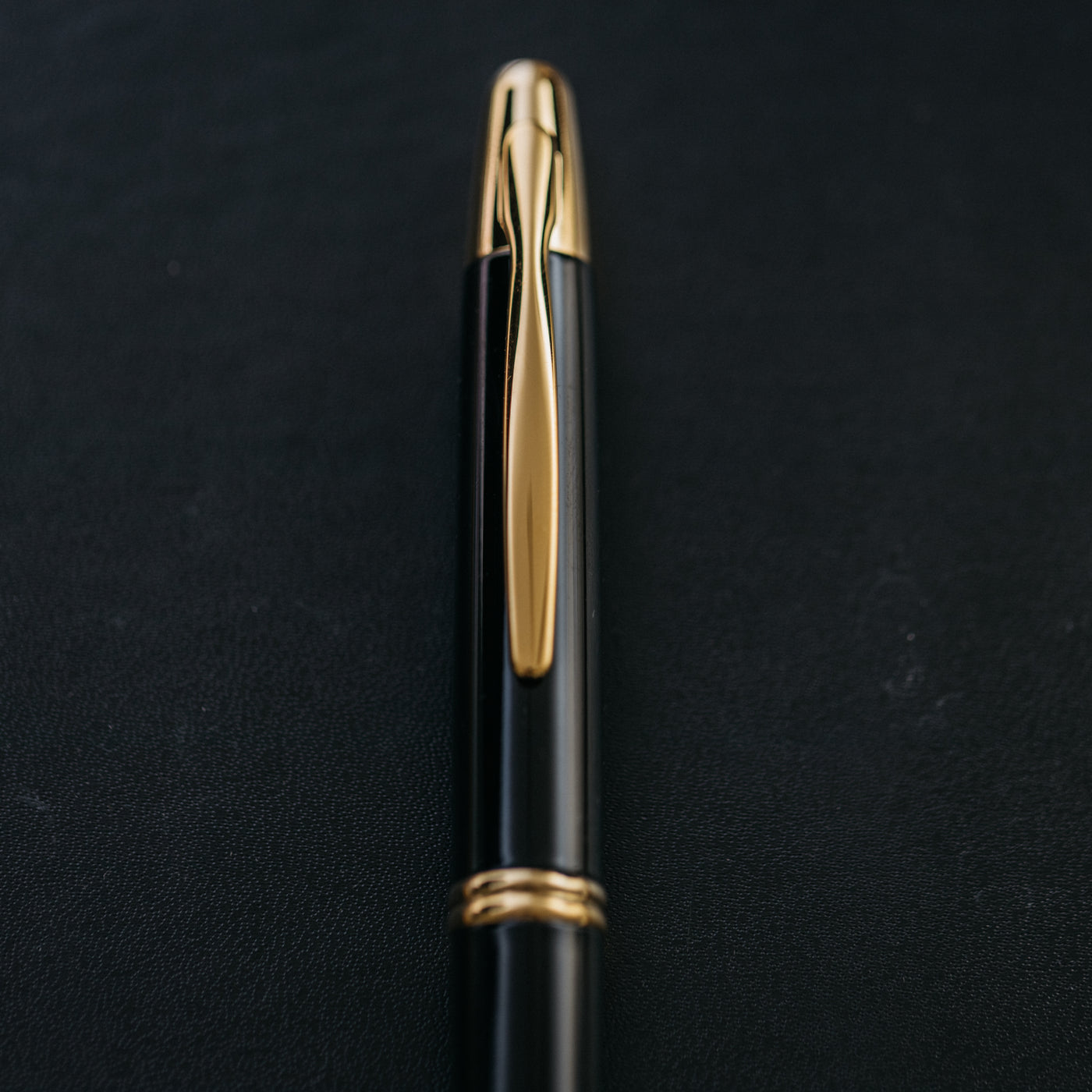 Pilot Vanishing Point Black & Gold Fountain Pen