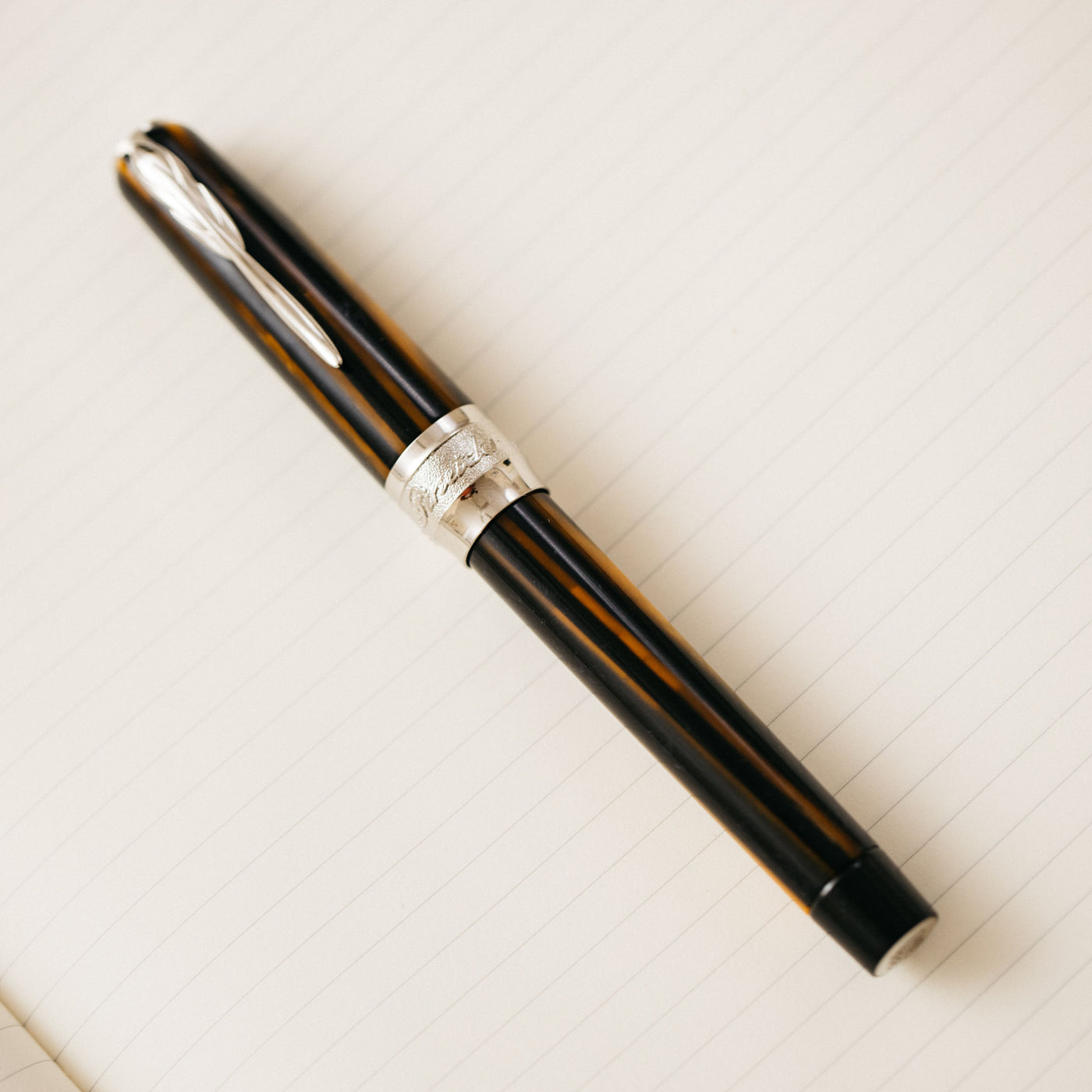 Pineider Arco Blue Bee Fountain Pen