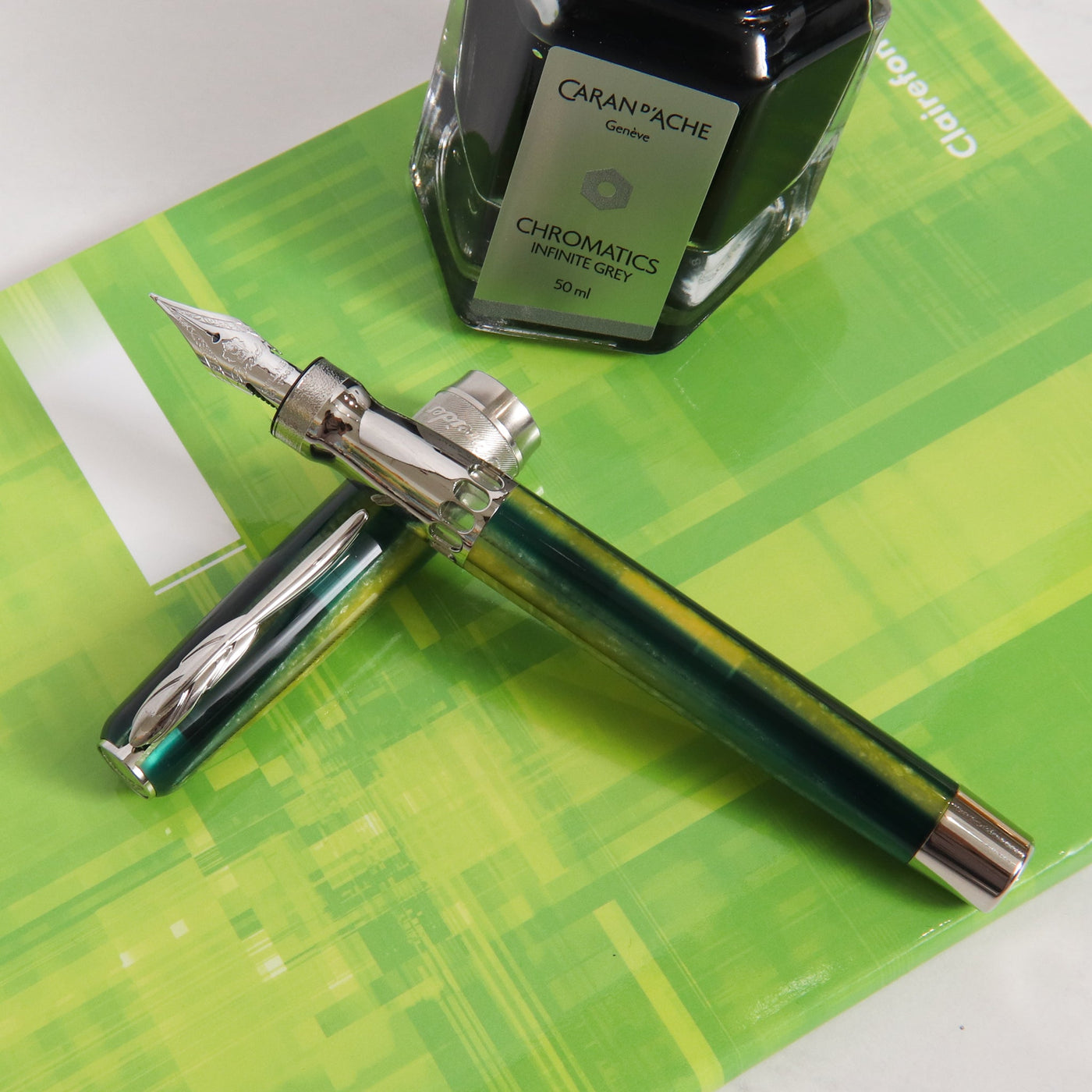 Pineider Arco Bysantium Lemon Grass Fountain Pen