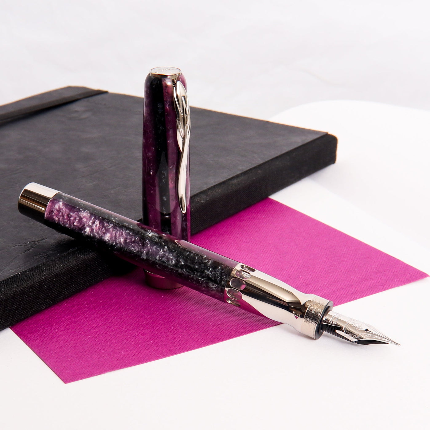 Pineider Arco Violet Fountain Pen Uncapped
