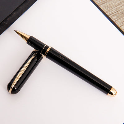 Pineider Avatar Deluxe Graphene Black Rollerball Pen