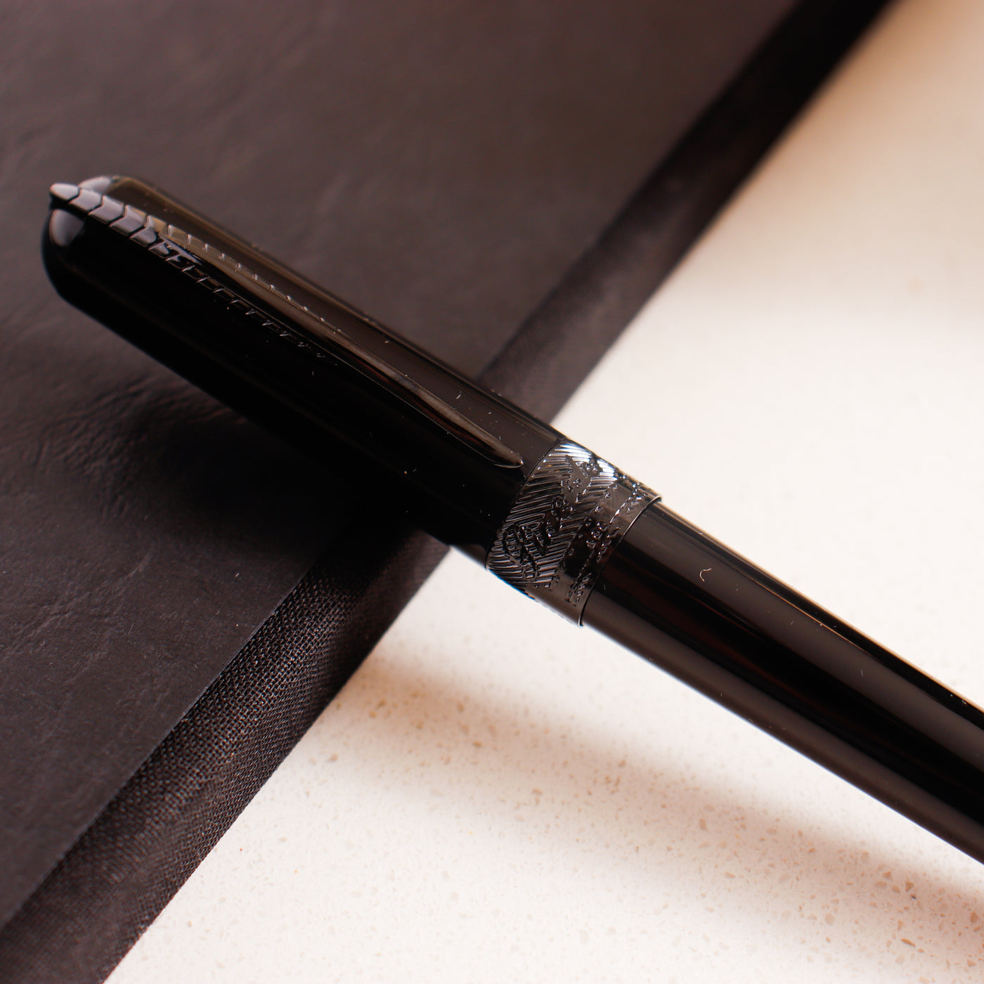 Pineider Avatar Glossy Black Fountain Pen