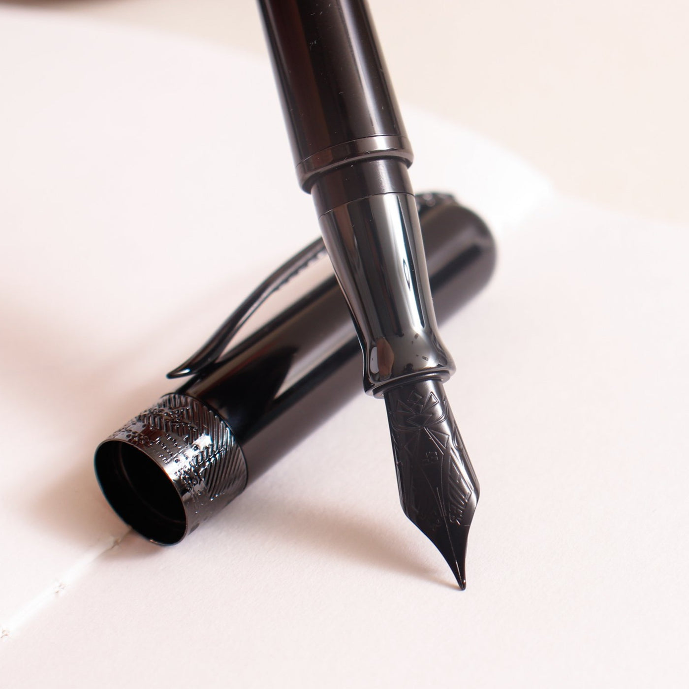 Pineider Avatar Glossy Black Fountain Pen