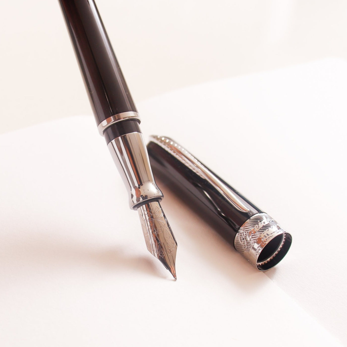 Pineider Avatar Graphene Black Fountain Pen