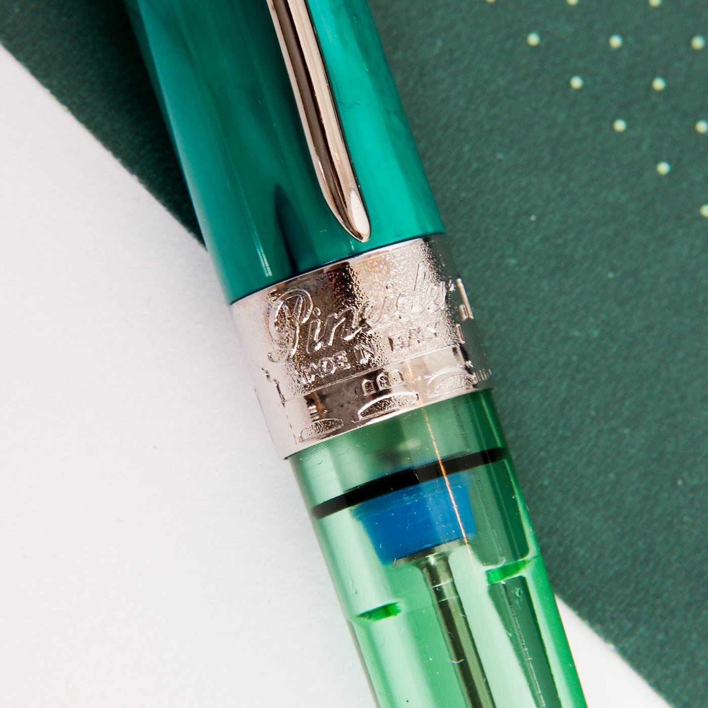 Pineider Avatar Twin Tank Touchdown Forest Green Fountain Pen Center Band