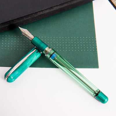 Pineider Avatar Twin Tank Touchdown Forest Green Fountain Pen