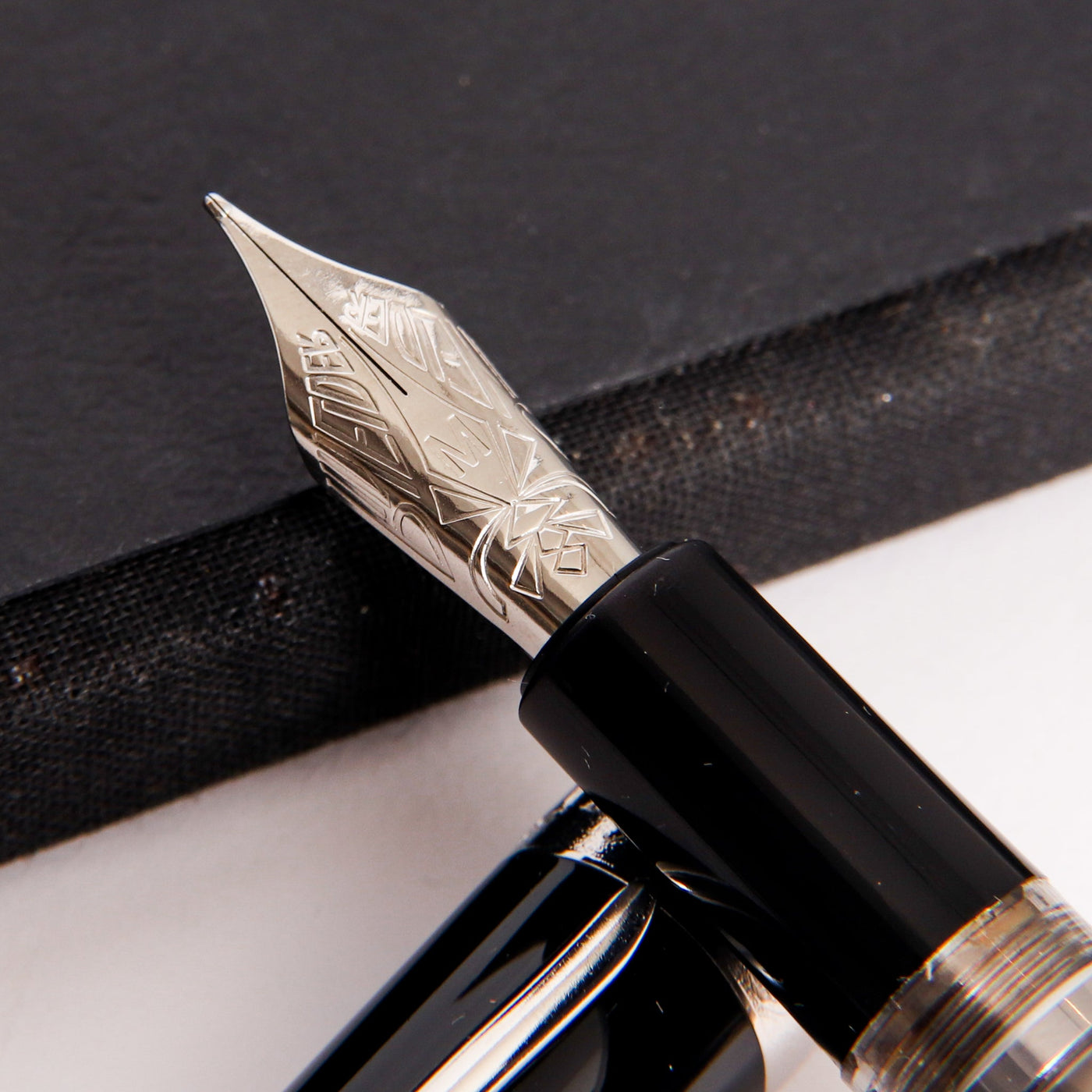 Pineider Avatar Twin Tank Touchdown Graphene Black Fountain Pen Stainless Steel Nib Detail