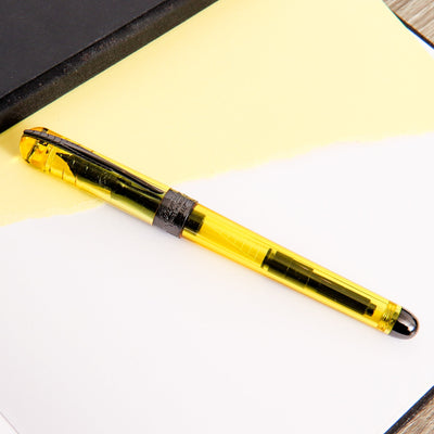 Pineider Avatar UR Demo Black Lemon Fountain Pen Capped