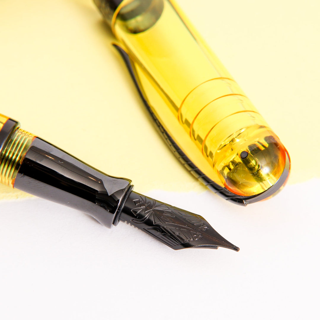 Pineider Avatar UR Demo Black Fountain Pen - Lemon – Truphae