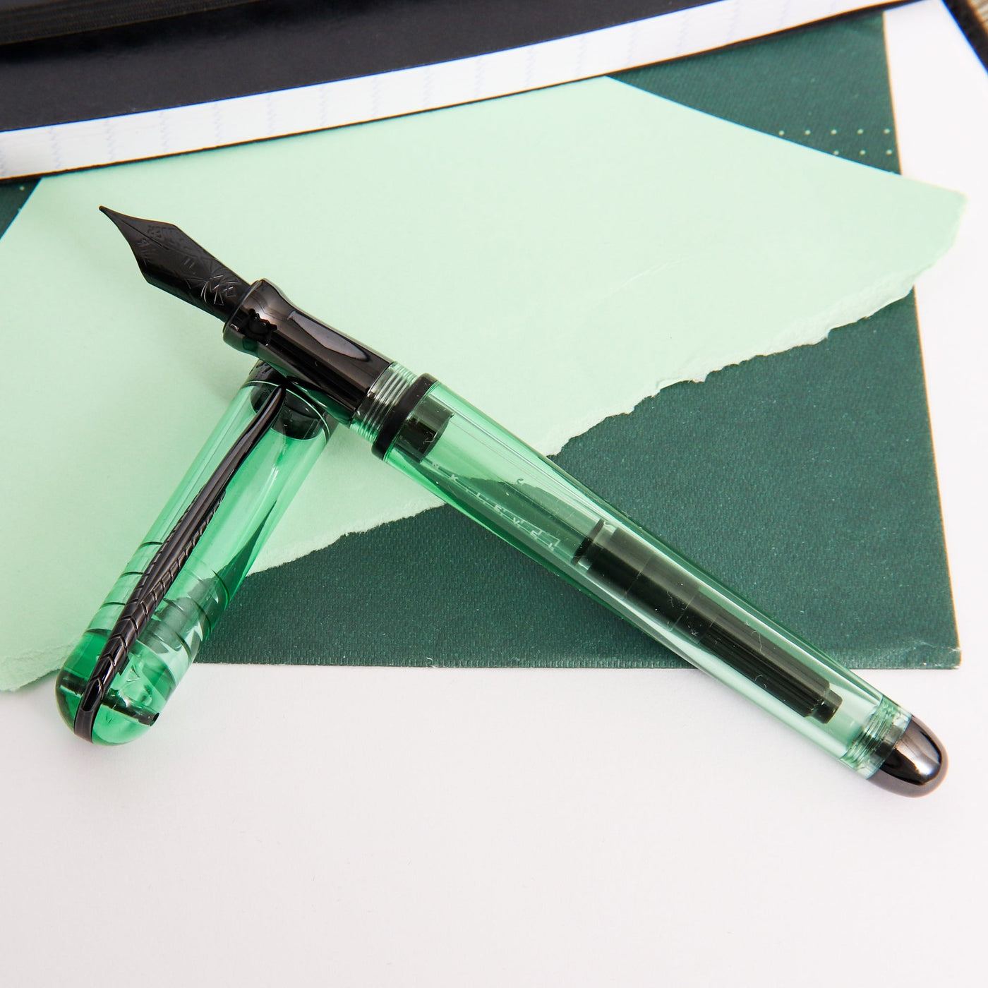 Pineider Avatar UR Demo Black Mint Fountain Pen