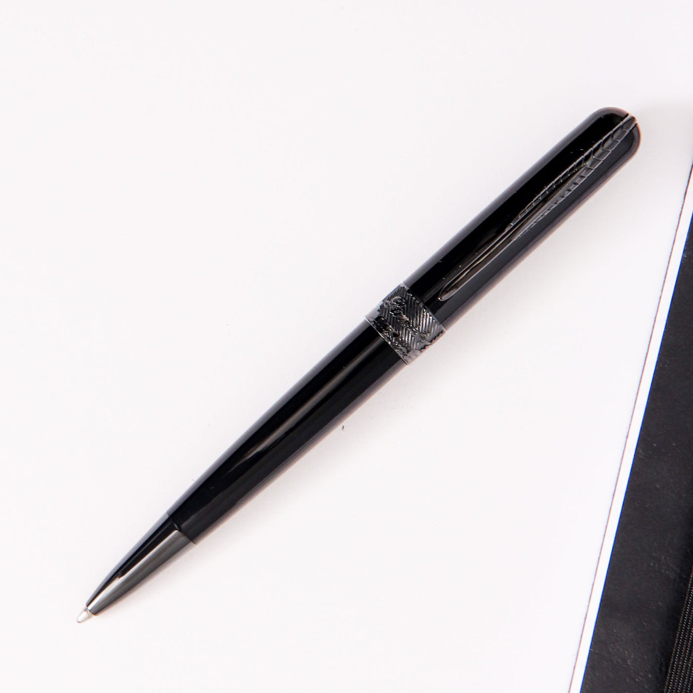 Pineider Avatar UR Glossy Black Ballpoint Pen PVD
