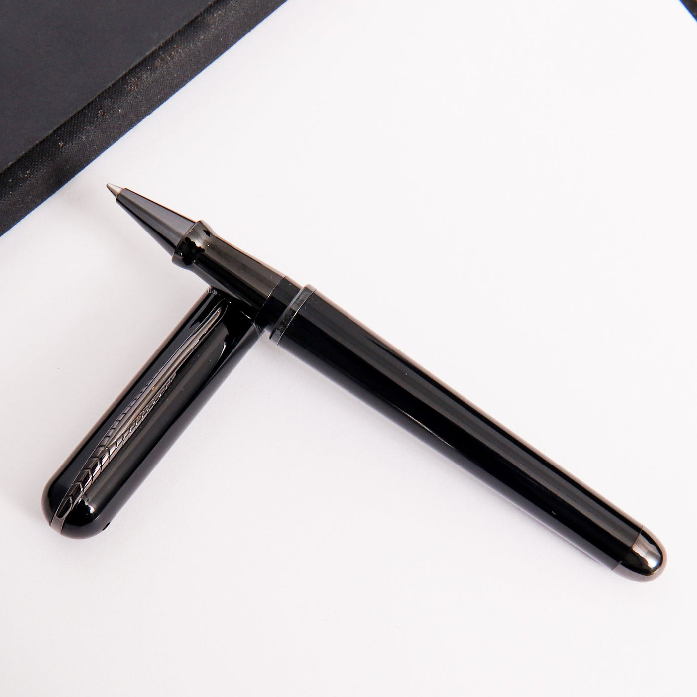 Pineider Avatar UR Glossy Black Rollerball Pen