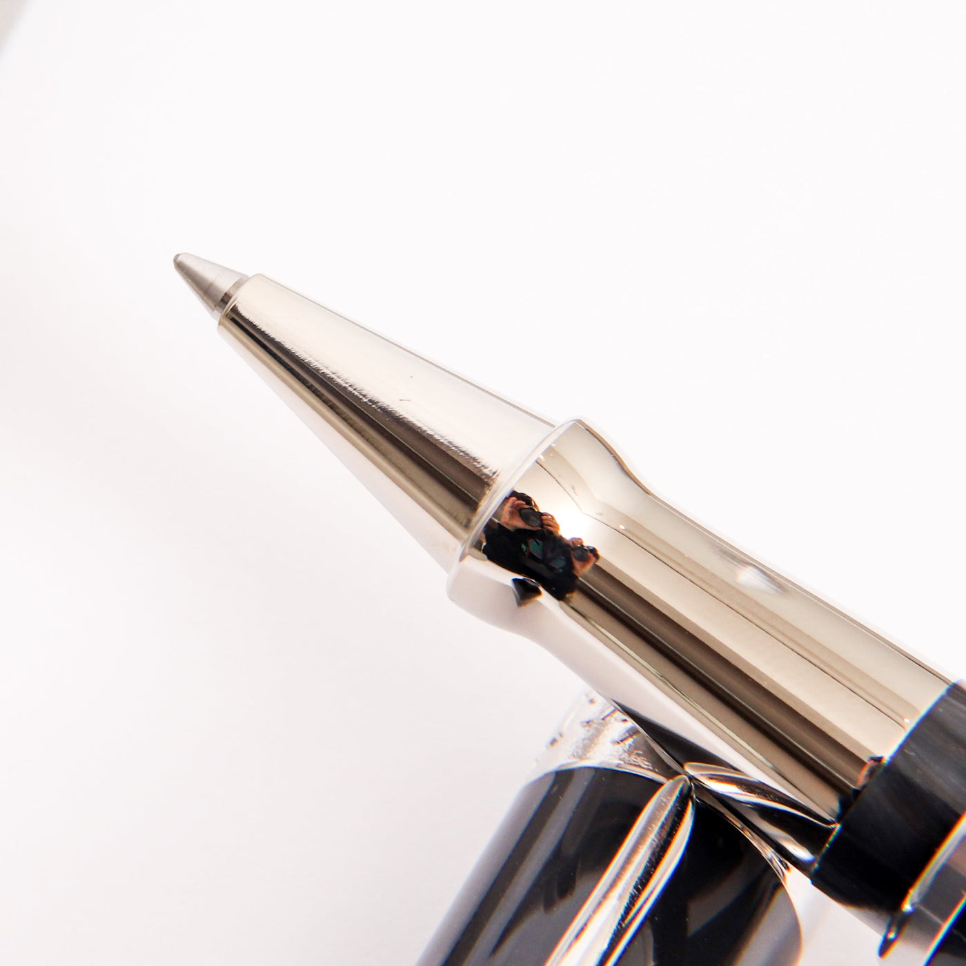 Pineider Avatar UR Graphene Black Rollerball Pen Tip