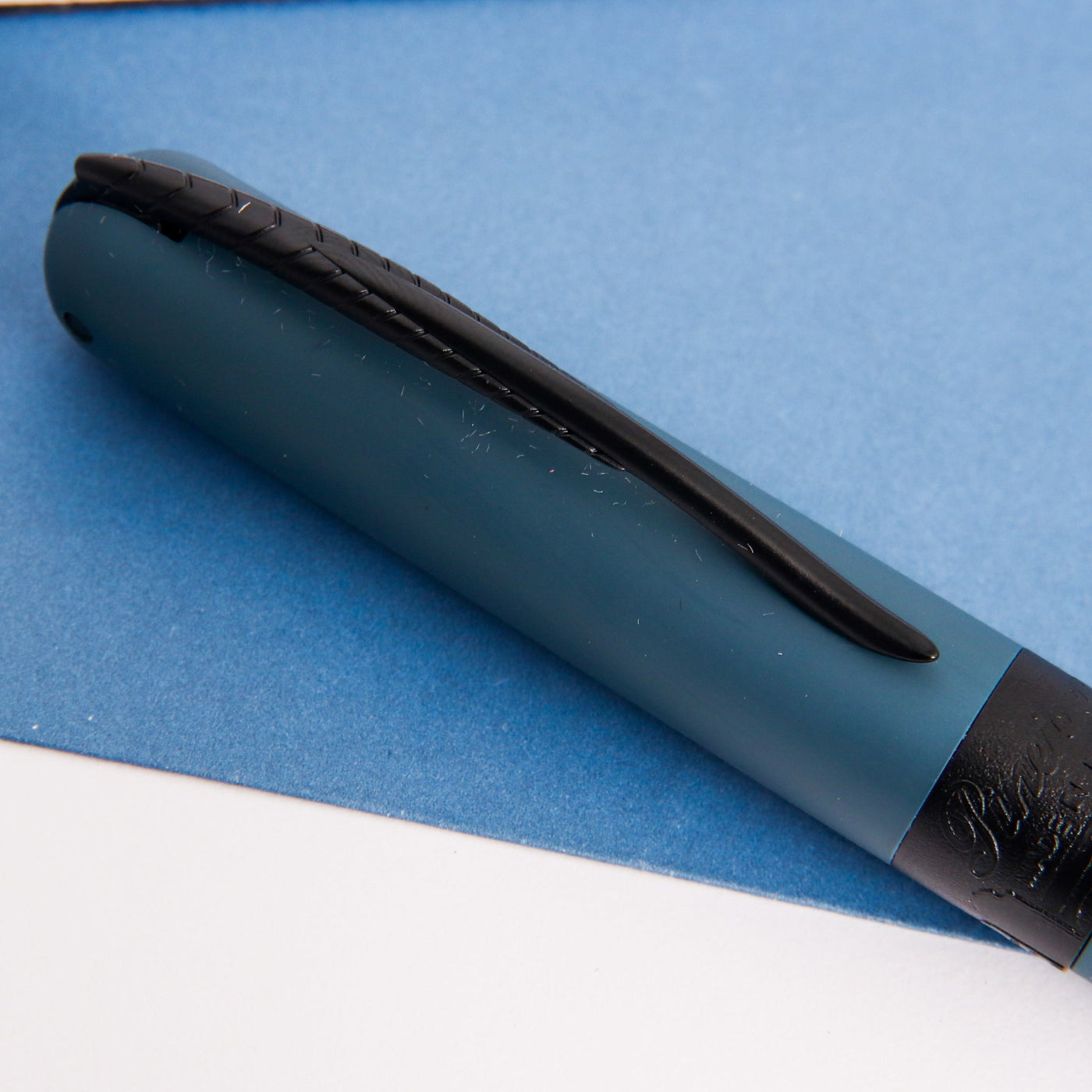 Pineider Avatar UR Matte Lapis Blue Ballpoint Pen Feather Clip