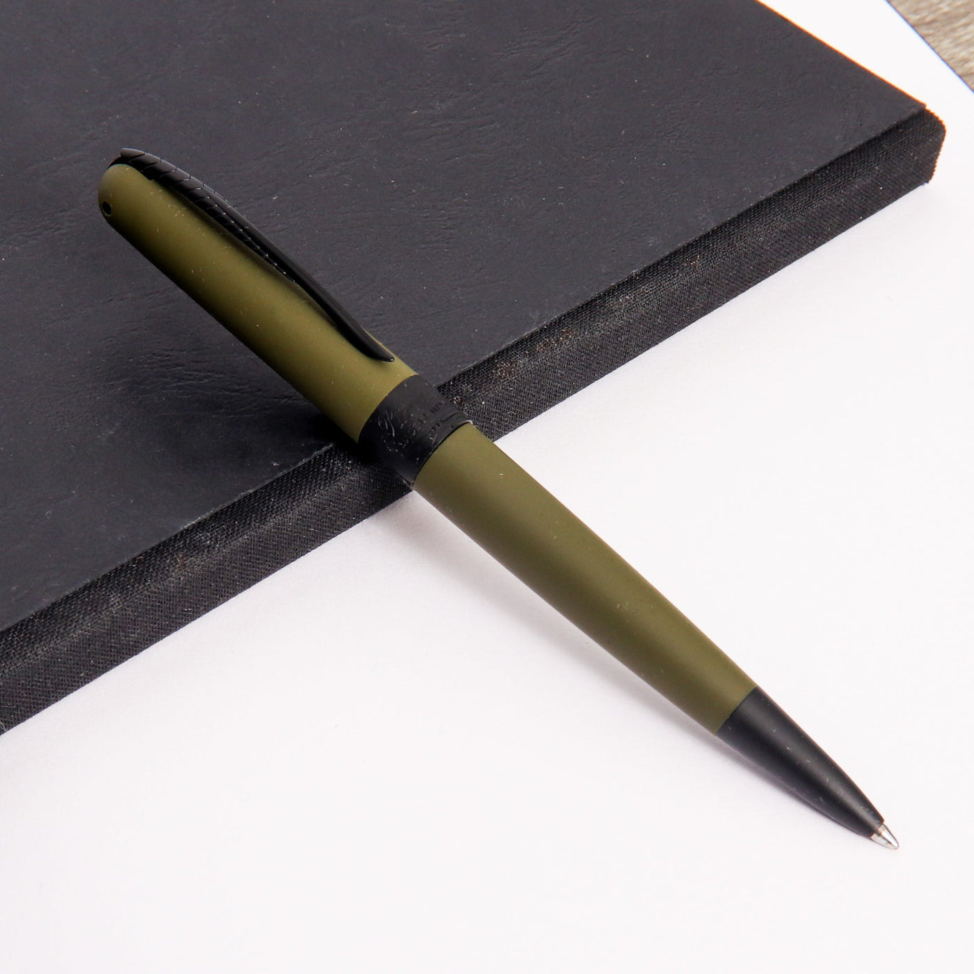 Pineider Avatar UR Matte Military Green Ballpoint Pen