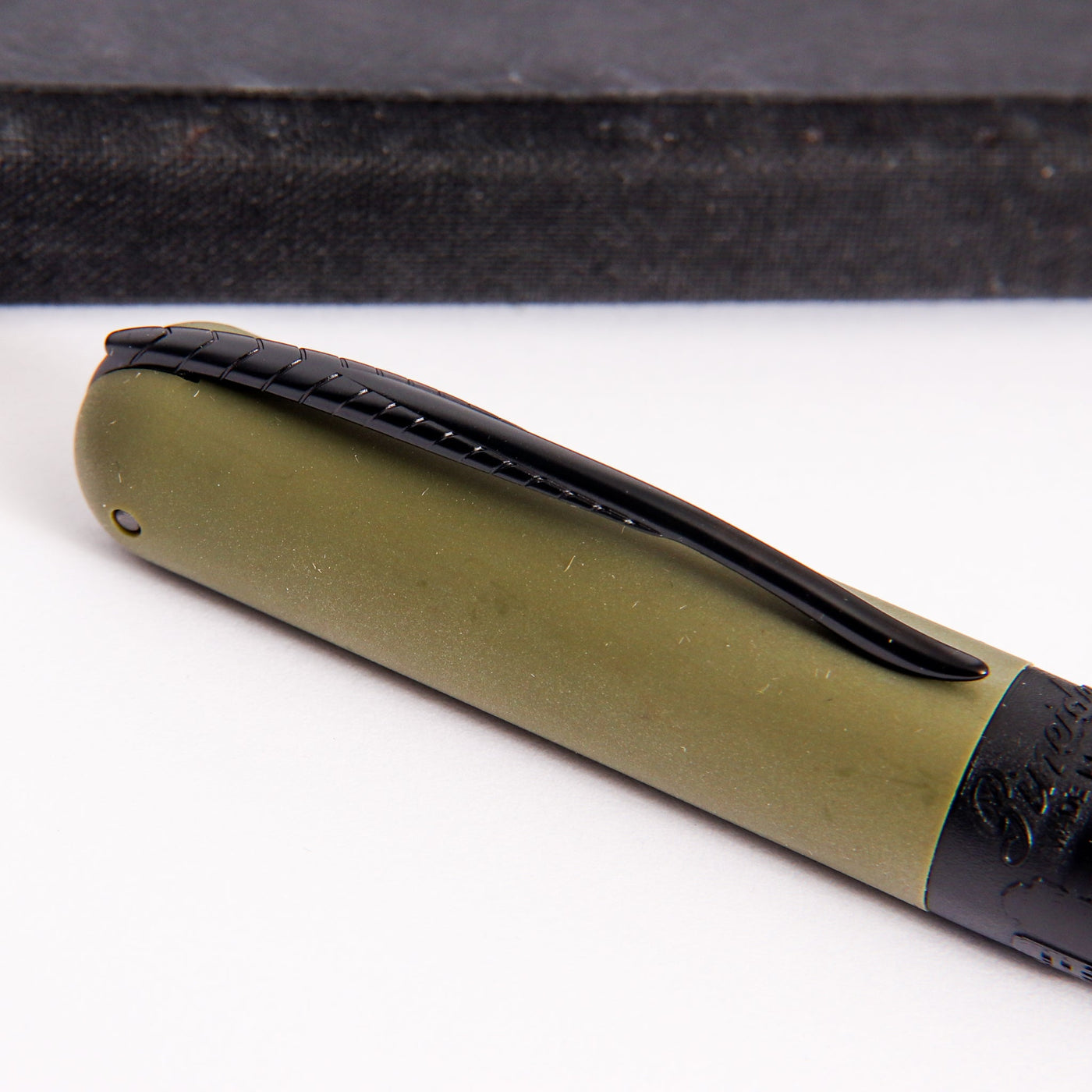 Pineider Avatar UR Matte Military Green Rollerball Pen Feather Clip