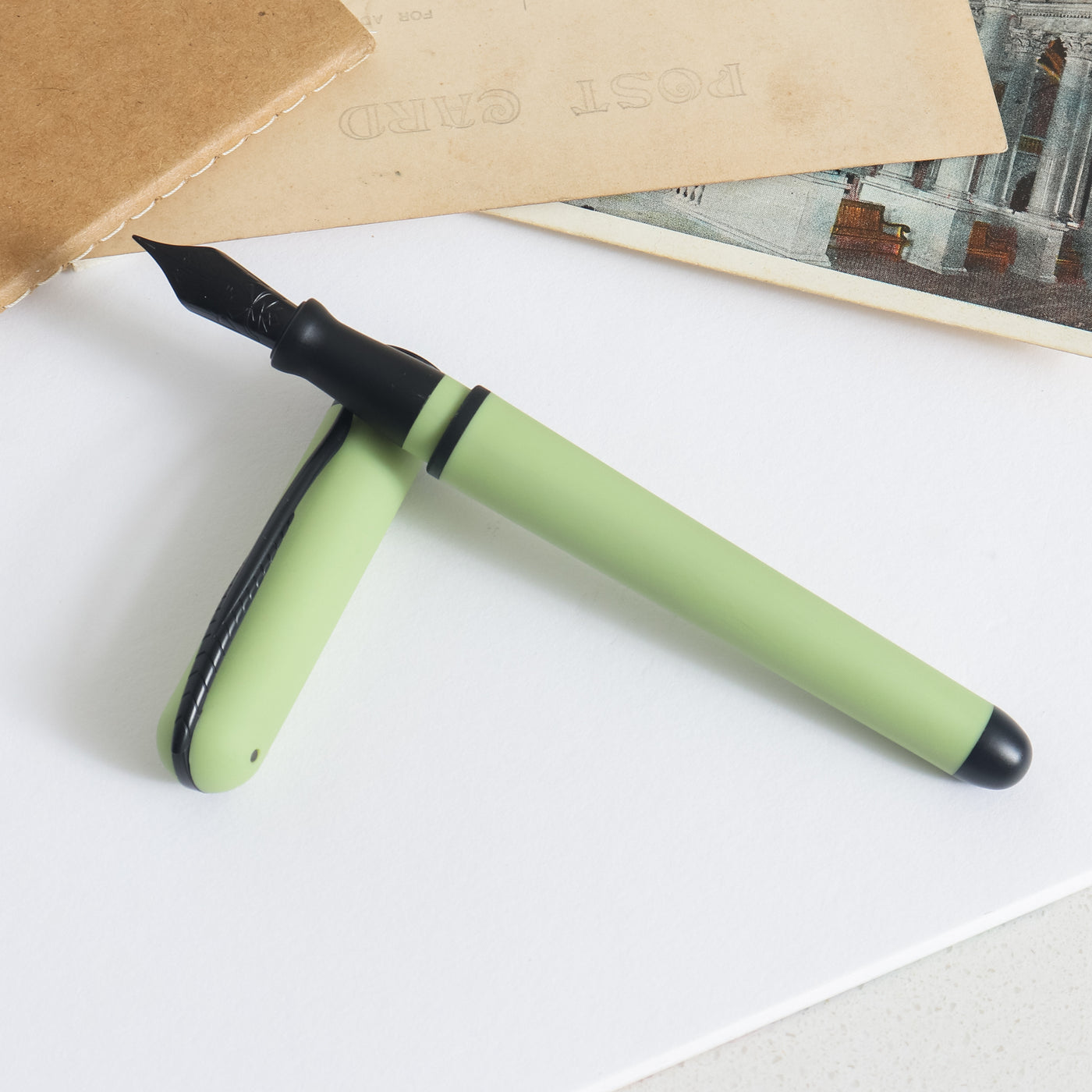 Pineider Avatar UR Matte Mint Fountain Pen