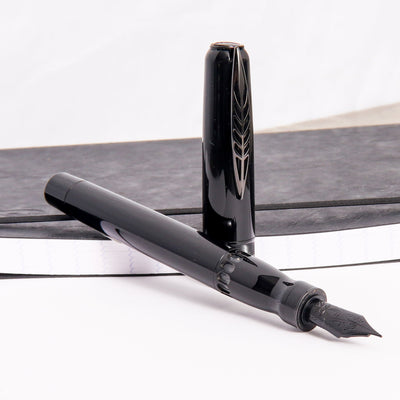 Pineider La Grande Bellezza Rocco Black with Black Trim Fountain Pen Magnetic Cap