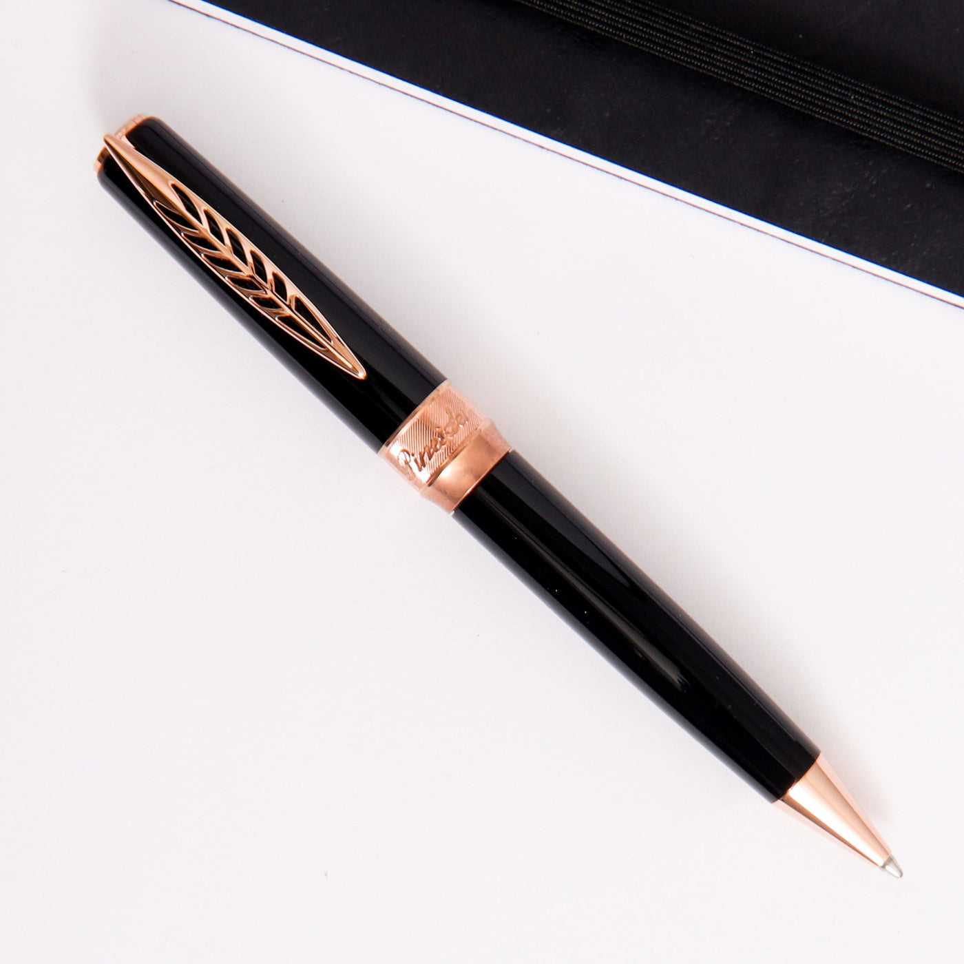 Pineider La Grande Bellezza Rocco Black with Rose Gold Trim Ballpoint Pen Quill Clip