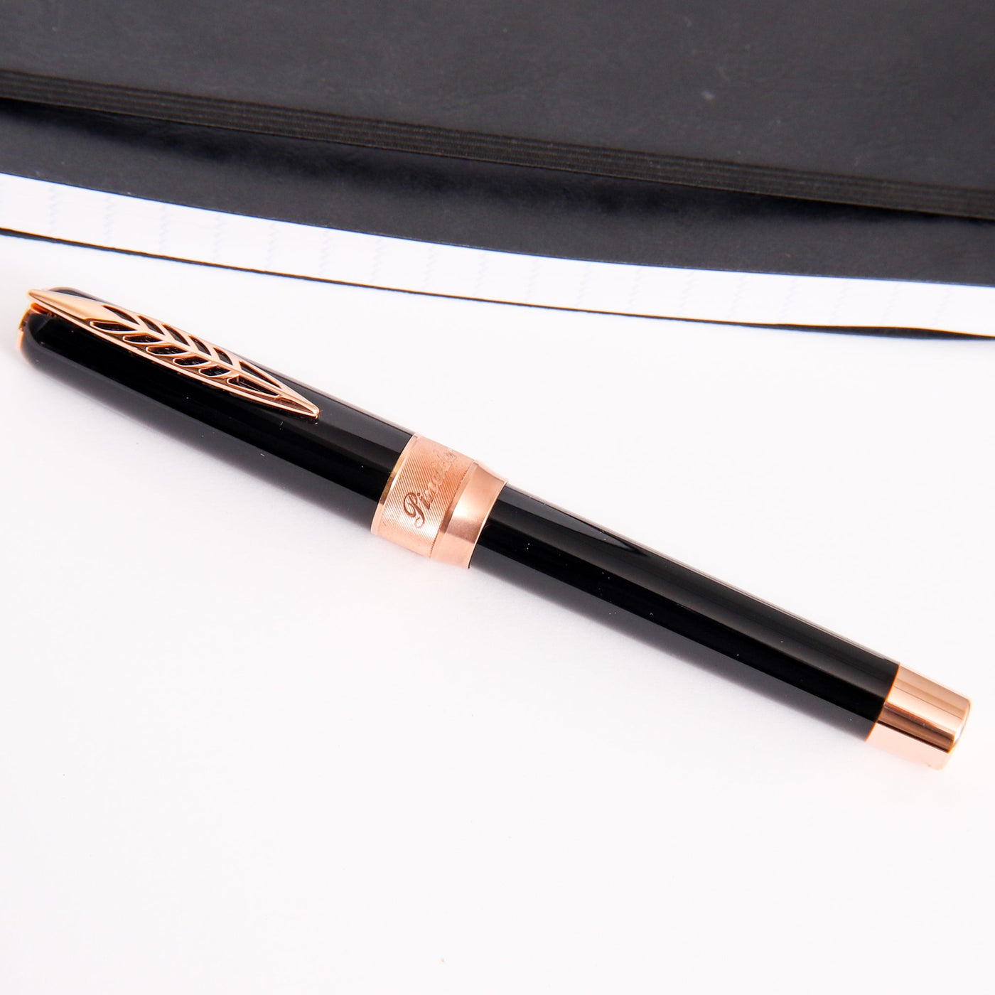 Pineider La Grande Bellezza Rocco Black with Rose Gold Trim Rollerball Pen Capped