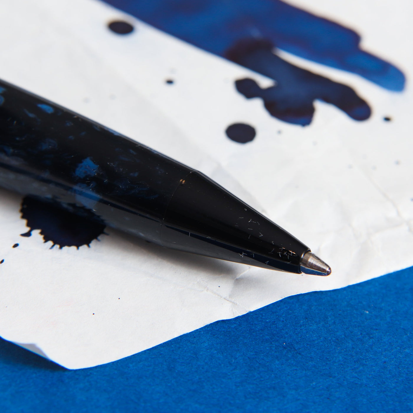 Pineider Rocco Blue Ballpoint Pen Tip