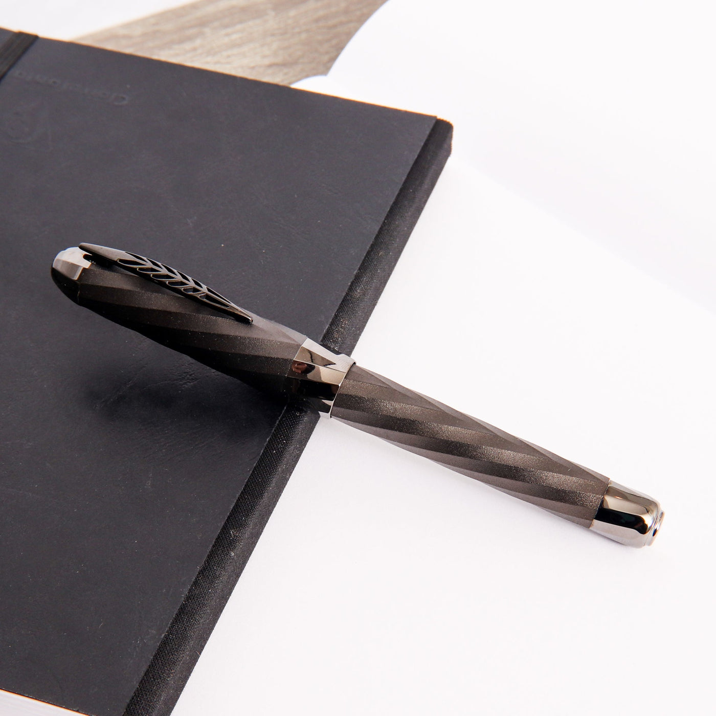 Pineider Matrix Black Fountain Pen Capped