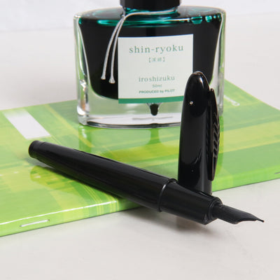 Pineider Modern Times All Black Fountain Pen Uncapped
