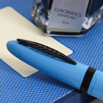 Pineider Modern Times France Racing Blue & Black Fountain Pen Clip