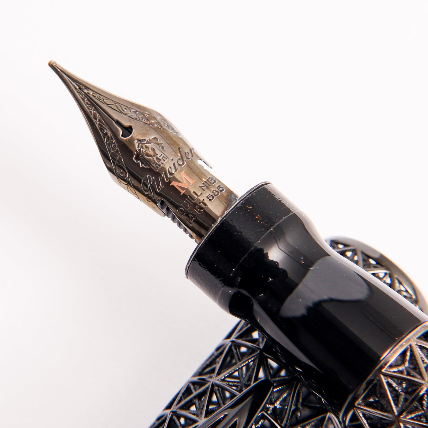 Pineider Psycho Black with Black Trim Fountain Pen 14k Gold Quill Nib Detail