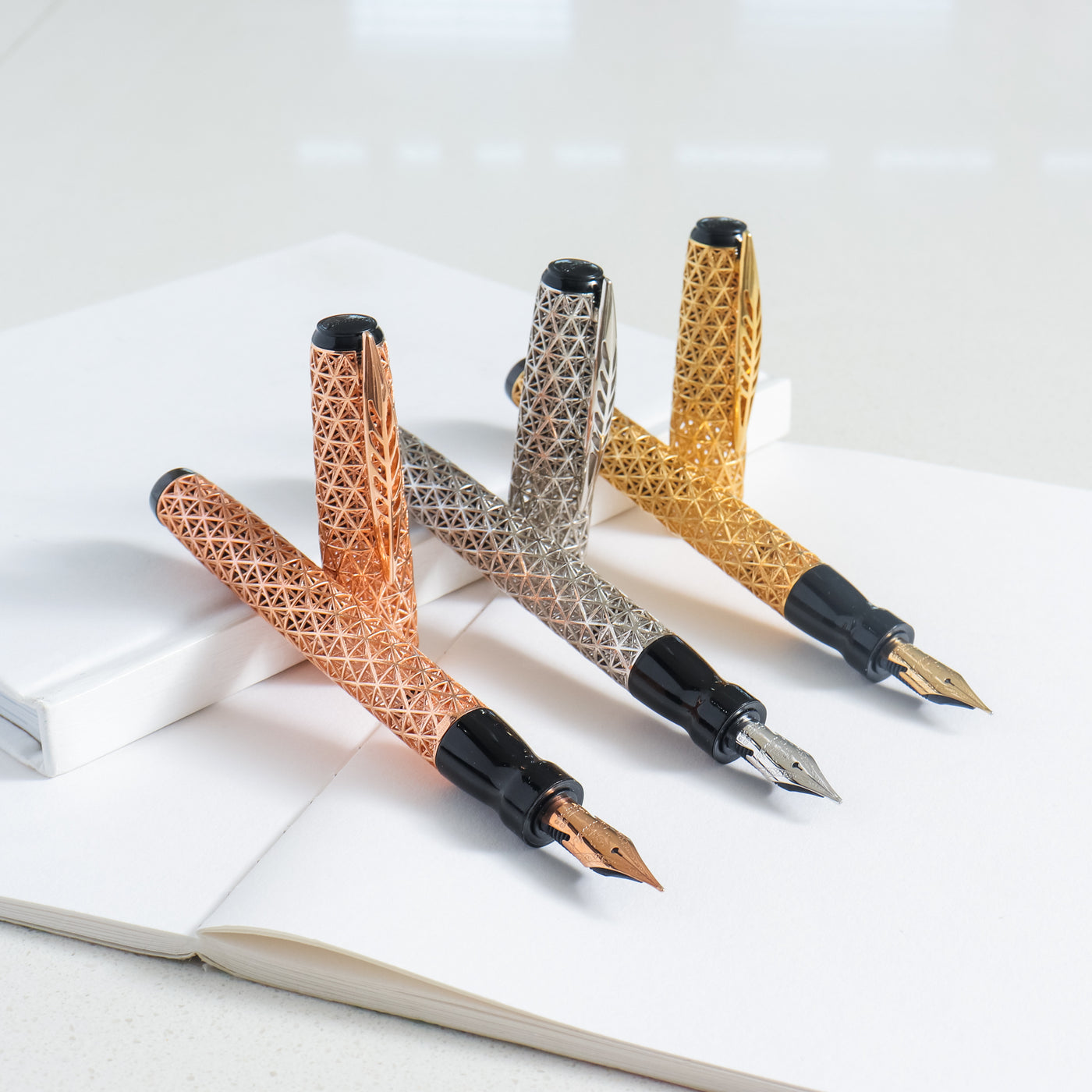 Pineider Psycho 18k Solid Gold Fountain Pen Set - 1/1 Piece Unique