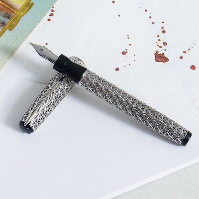 Pineider Psycho 18k Solid Gold Fountain Pen Set - 1/1 Piece Unique