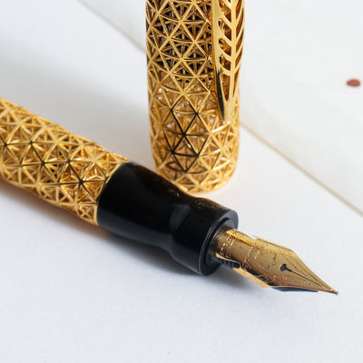Pineider Psycho 18k Solid Gold Fountain Pen Set - 1/1 Piece Unique