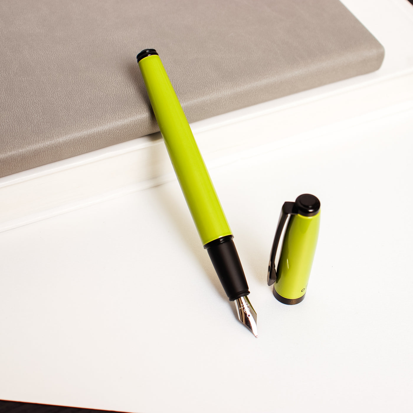 Platignum Studio Lime Green Fountain Pen